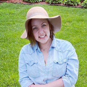 Meet your Posher, Anna